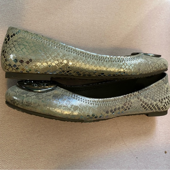 Tory Burch metallic python flats - Picture 5 of 7